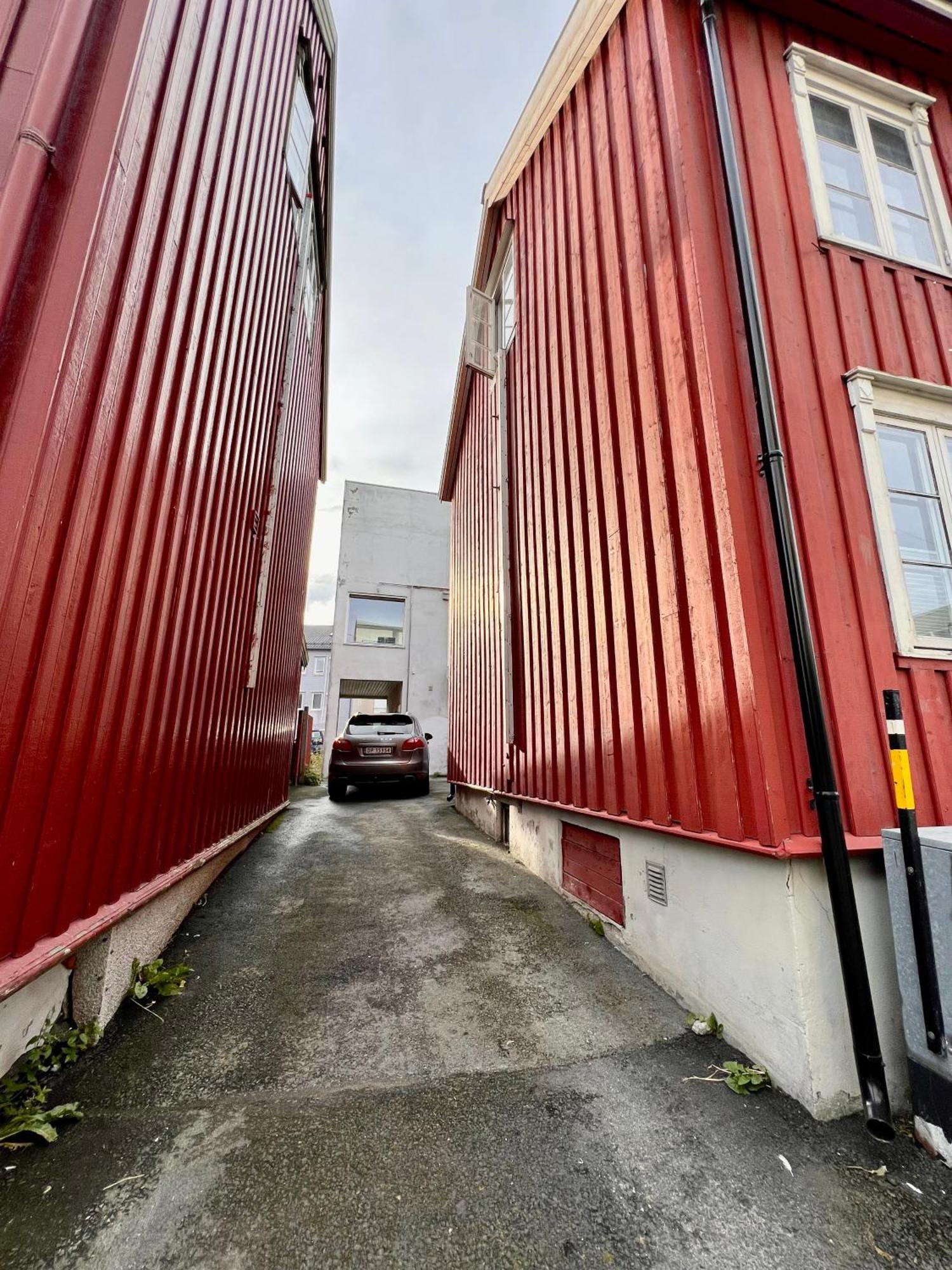 Arctic Homes - Red Polar House Tromso Luaran gambar